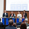 Präsentation der berufsbegleitenden Studienangebote durch (v. l.) Prof. Dr. Carsten Zahout-Heil (h_da), Alumni Sebastian Scholz und Jenny Schloth sowie Prof. Dr. Eva-Maria Beck-Meuth (TH AB)