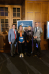 v.l.n.r.: zfh-Leiter Prof. Dr. Ralf Haderlein, Preisträgerin Rhabea Felicitas Kahn, Dr. Margot Klinkner, (stellvertretende Geschäftsführerin des zfh), Marc Bludau (Geschäftsführer des zfh) | Bildquelle: TNOVISTA, Tino Balle 
