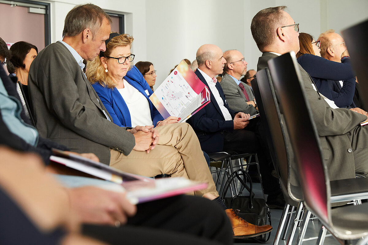 Überblick über die Gäste im Hörsaal 